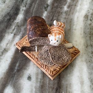 Vintage Cat with Bread figurine